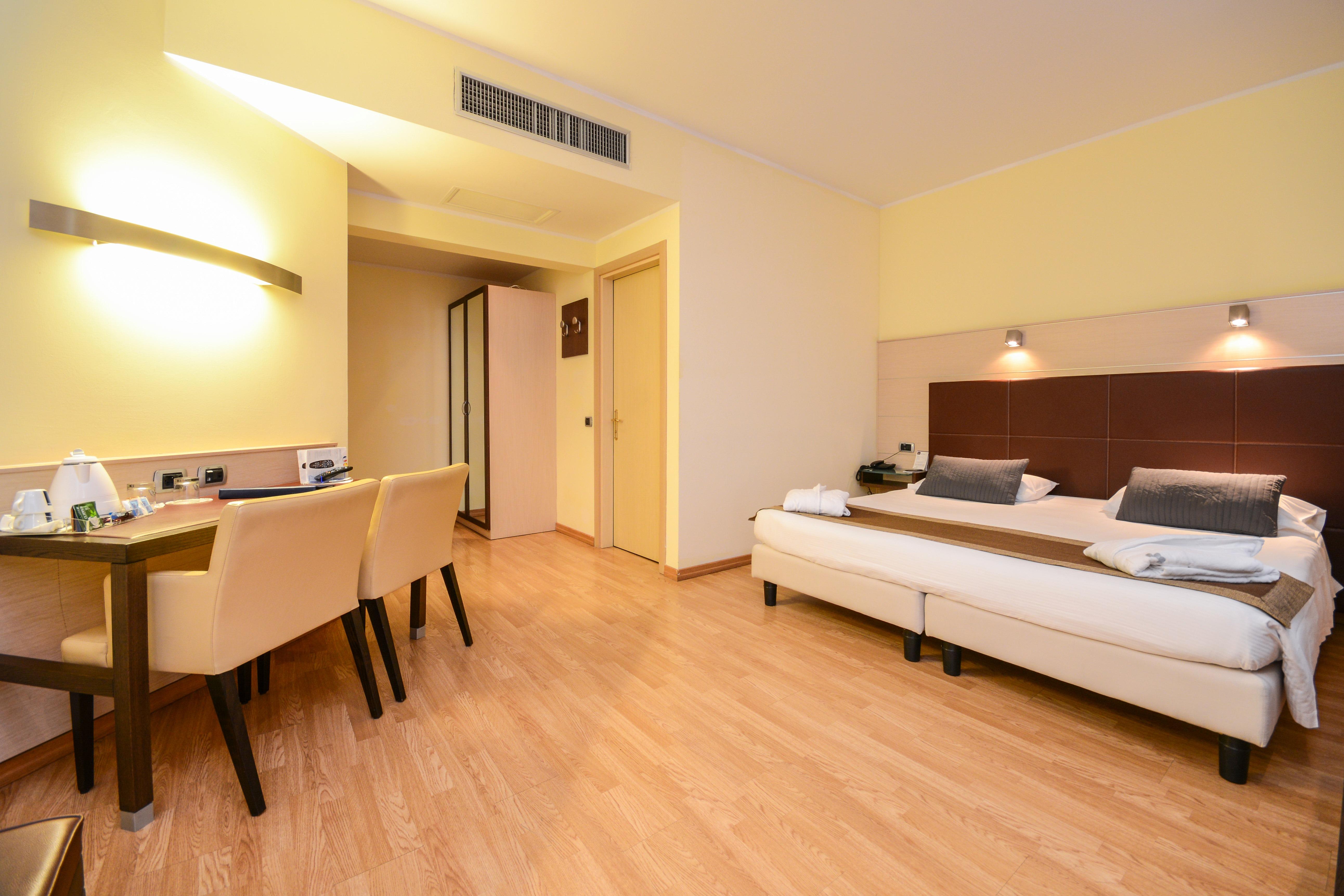 Hotel Master Brescia Eksteriør billede