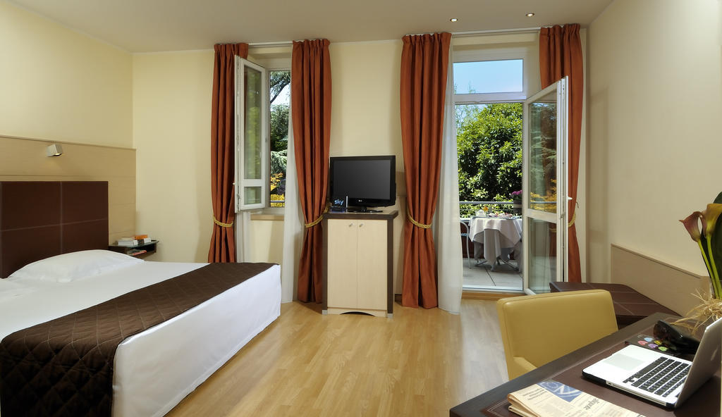 Hotel Master Brescia Værelse billede